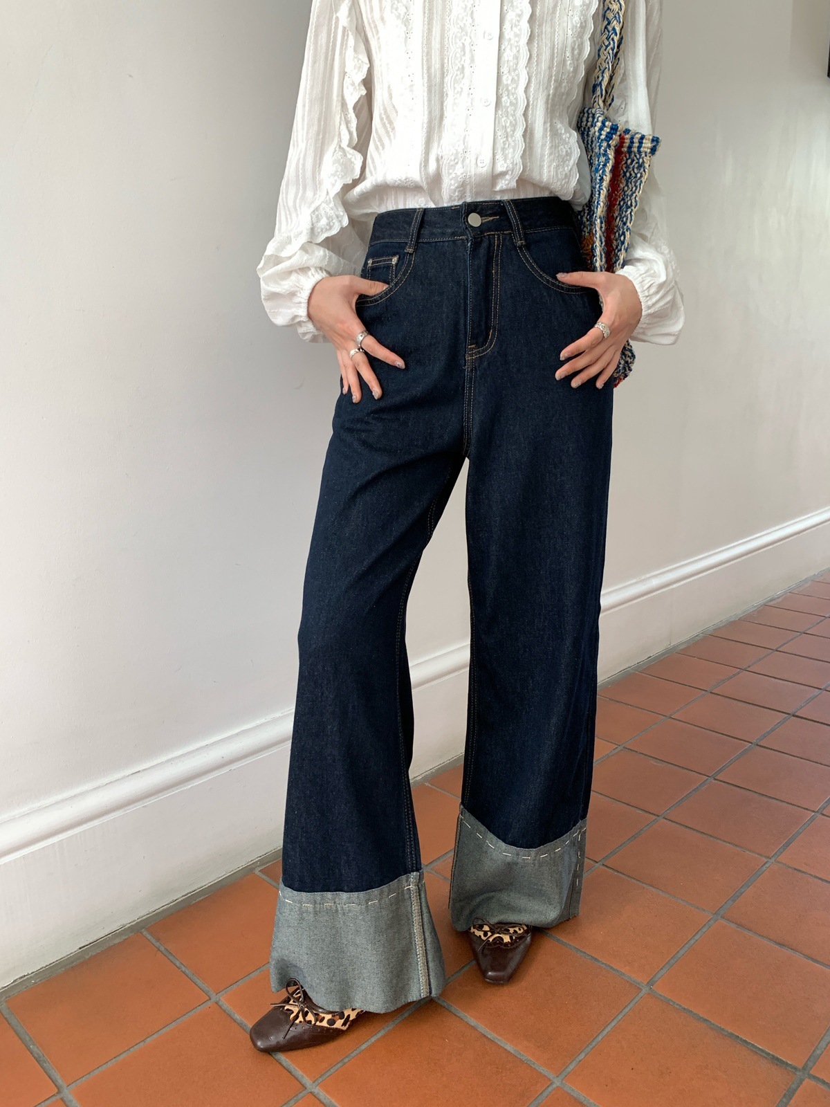 Women's Spring And Autumn Straight Leg Trousers With Curled Design Jeans - Image 3